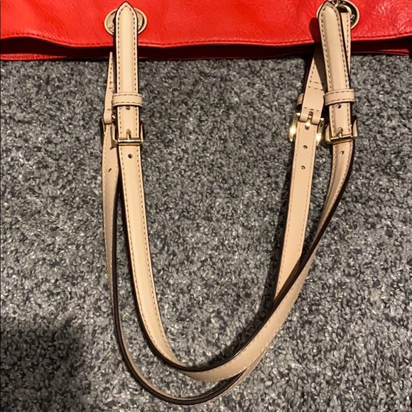 Michael Kors Handbag - Picture 6 of 7